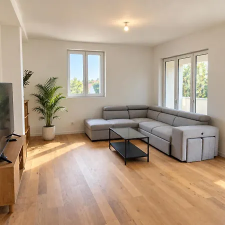 Appartement Grand F4 Avec Jardin Et Parking à 10 Min De Metz *